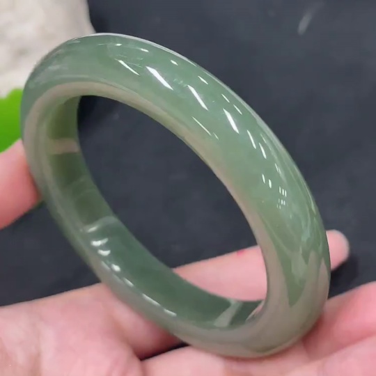 H30562063 Hetian Jade Round Bracelet Size 58 Total Weight Approx. 65.7g