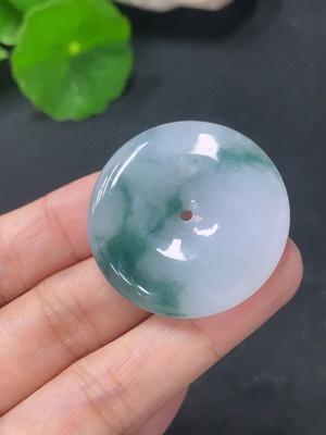 F29351210 Jadeite Pendant Safety Buckle Total Weight Approx. 14g