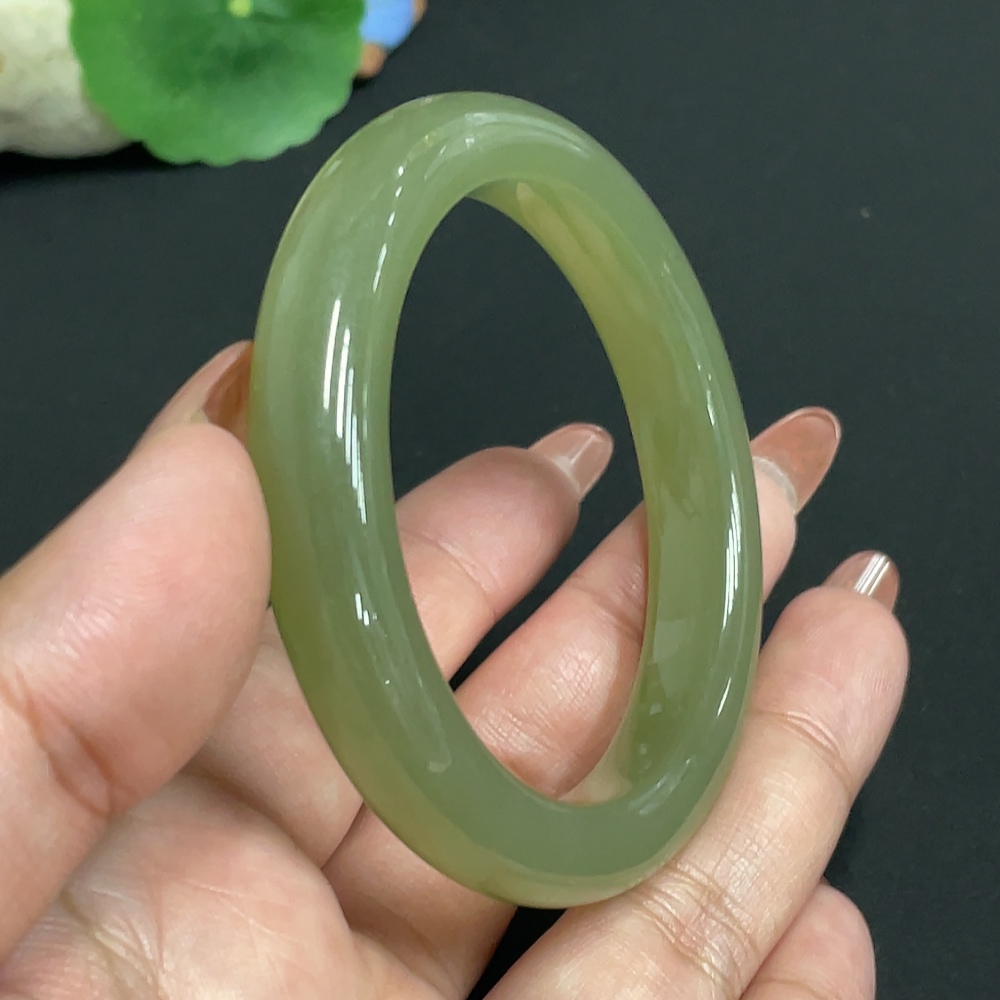 H34074323 Hetian Jade Round Bracelet Size 53.4 Total Weight Approx. 46.3g