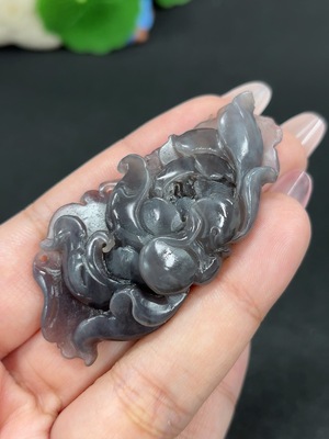 H46520663 和田玉挂件 花开富贵 货品总重约23.2g