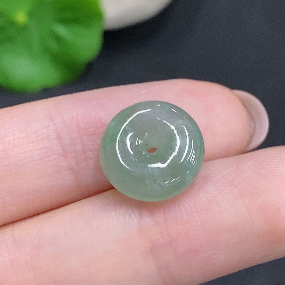 F34022604 Jadeite Safety Buckle Total Weight Approximately 1.8g