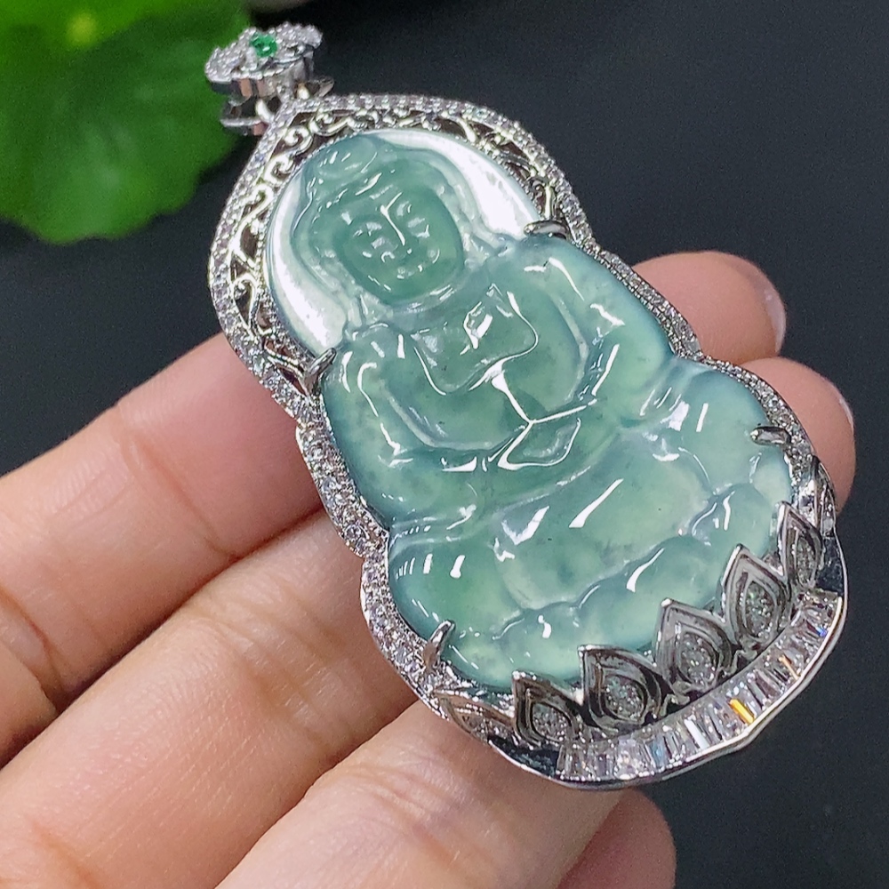F28181666 Jadeite Guanyin Pendant Total Weight Approx. 17.2g (Non-Gold-Inlaid)
