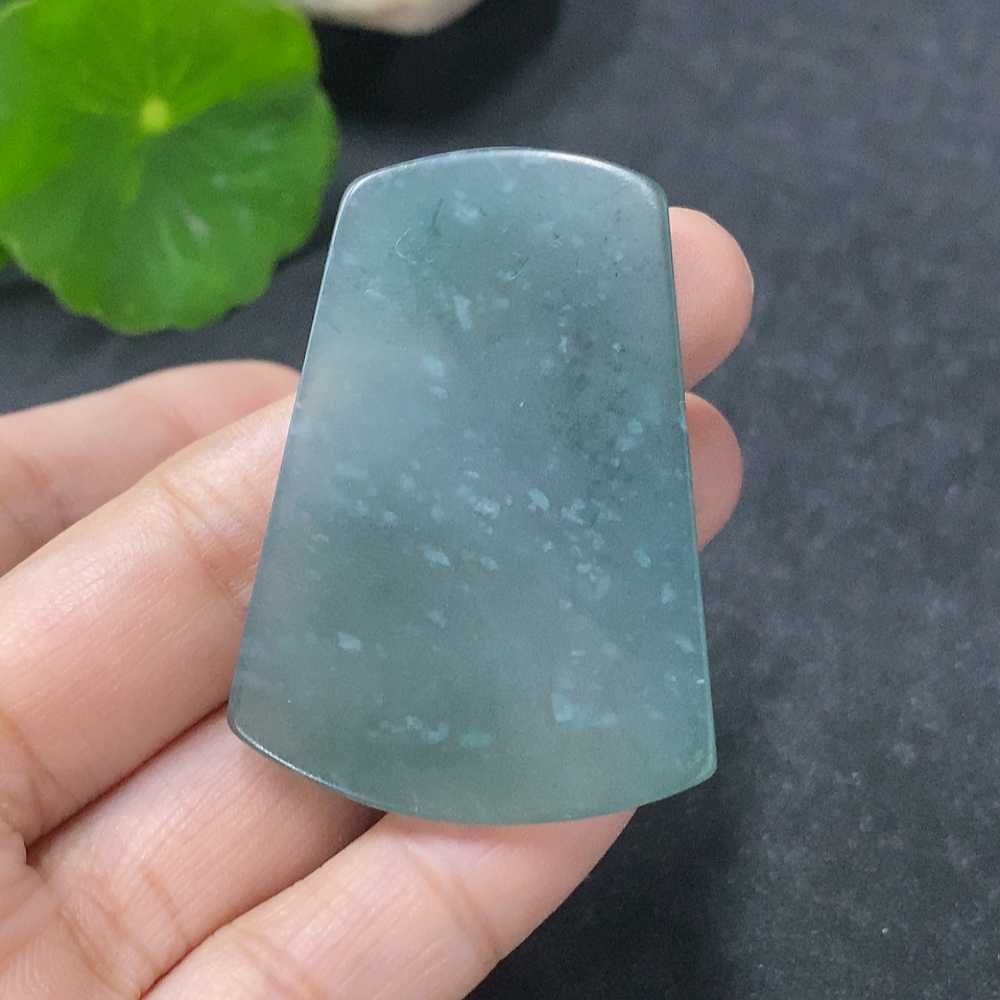 F33930129 Jadeite Unpolished Pendant Plain Pendant Total Weight Approx. 11.48g