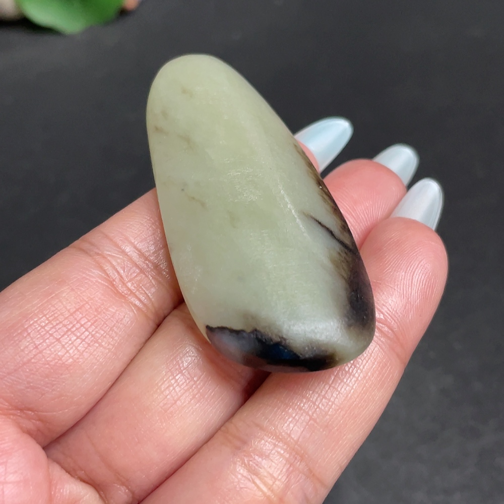 H31574017 Hetian Jade Pendant Dragon Plaque Total Weight Approx. 29.3g