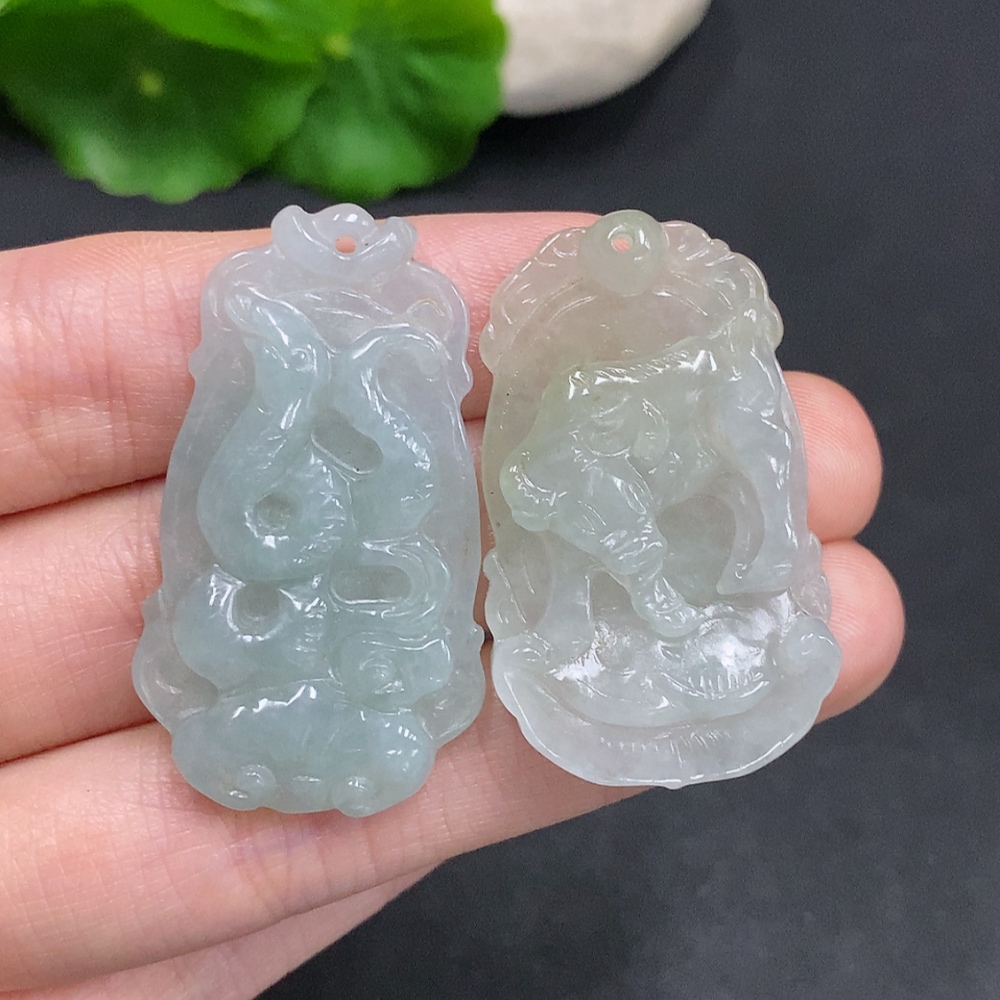 F35107607 Jadeite Pendants Sell as a Lot