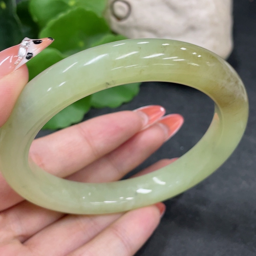H34980554 Hetian Jade Round Bracelet Size 61 Total Weight Approx. 59.8g