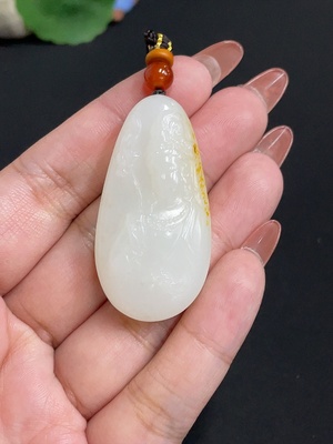 H35100009 Hetian Jade Pendant Avalokitesvara Total Weight Approx. [with rope] 27.9g Undetermined Skin Color Formation