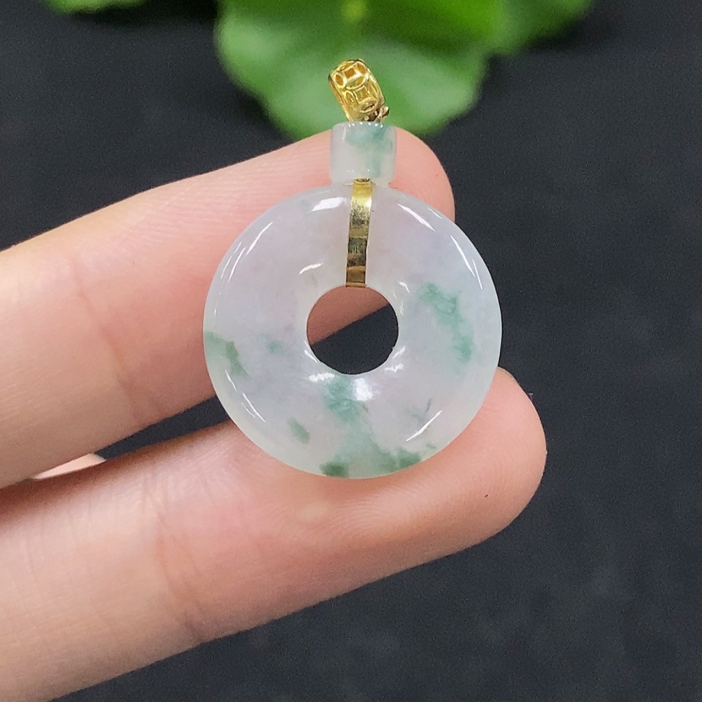 F34028537 Jadeite Donut Pendant 18K Gold Total Weight Approx. 2.3g