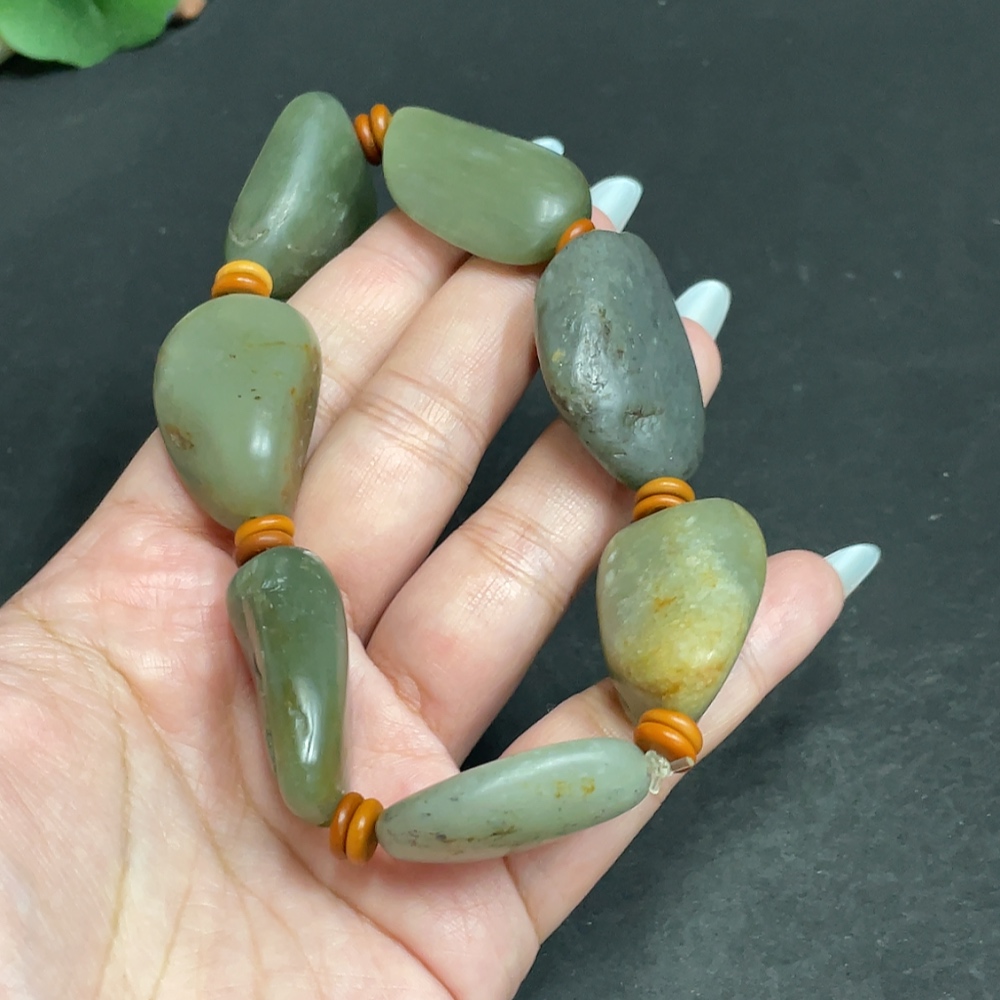 H31598007 Hetian Jade Bracelet with Other Mineral Components, Undetermined Skin Color Formation, Total Weight Approximately 97.7g