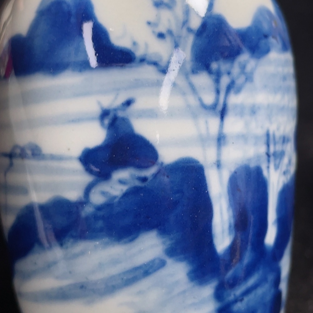 W32763289 Porcelain, Mint Condition, Late Qing Dynasty to Republic of China Blue-and-White Landscape Vase, Size as per Actual Item