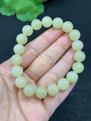 H46532116 和田玉手串    卡9.9mm左右    货品总重约29.8g
