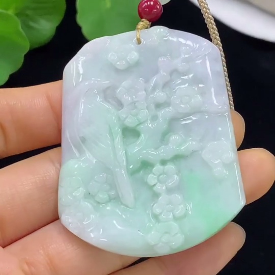 F35136719 Jadeite Birds Singing and Flowers Fragrant Pendant