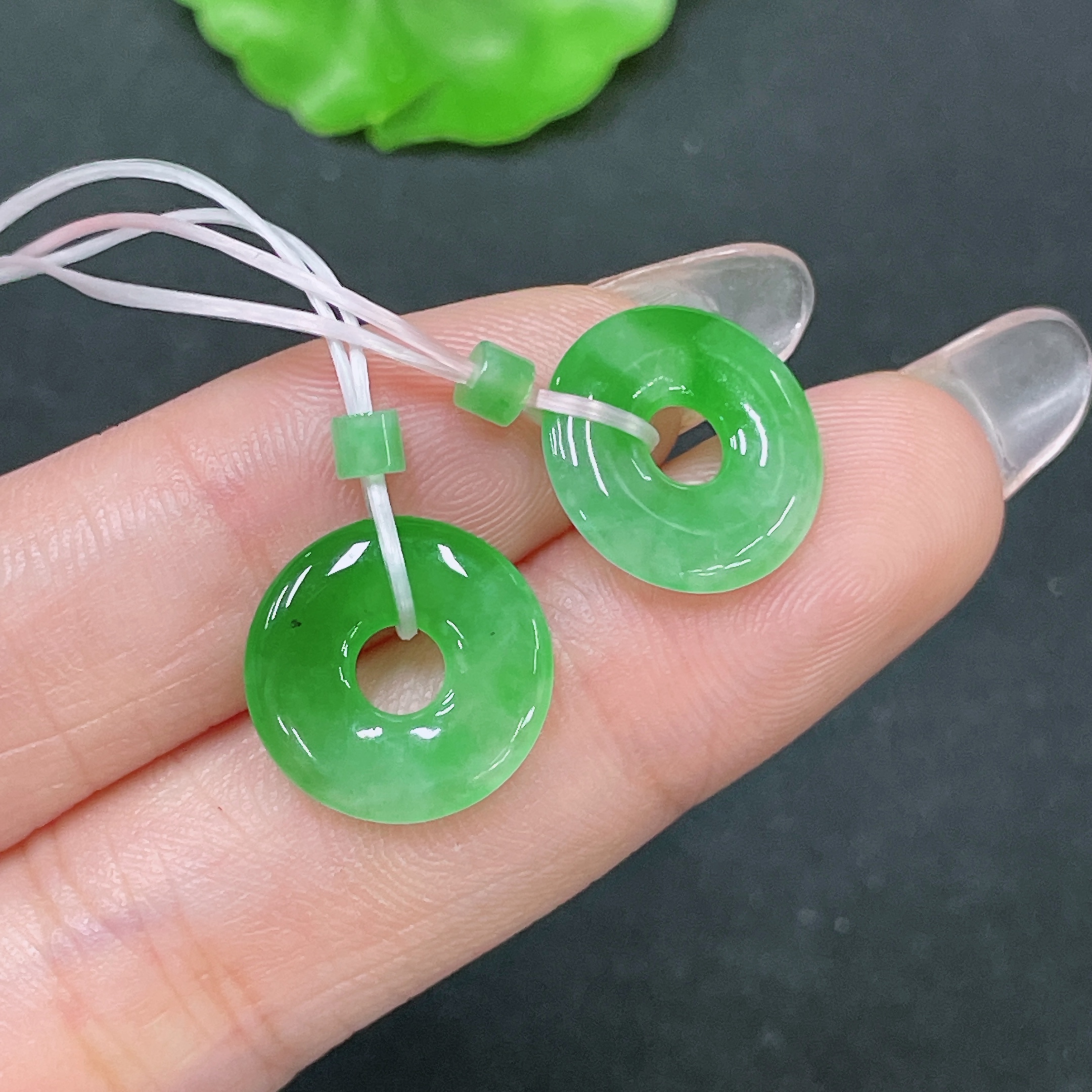 F34064133 Jadeite Pendants Sell as a Lot