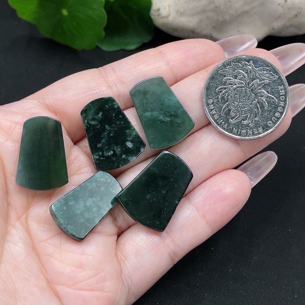 F35083299 Jadeite Plain Pendant Set Sell as a Lot