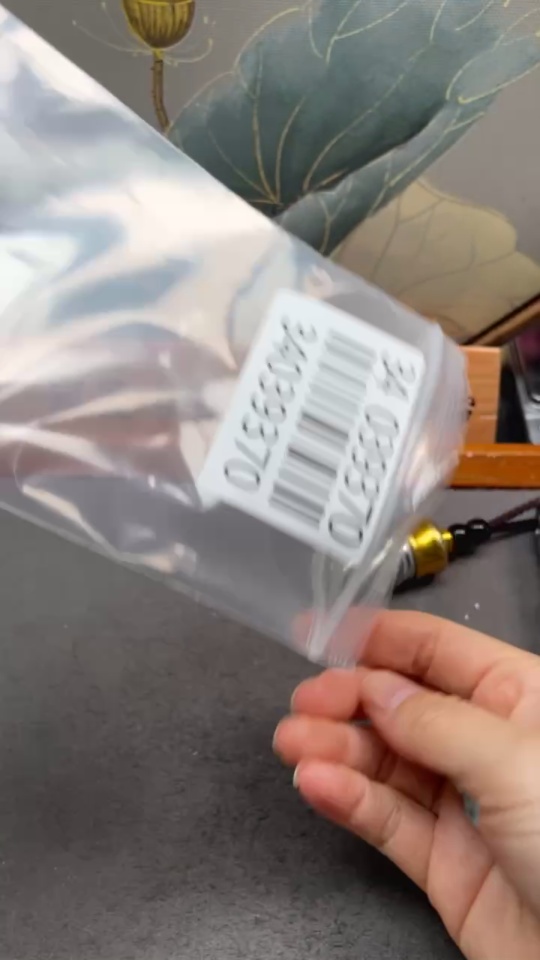 C34039370 Turquoise Jewelry with Other Mineral Components, Total Weight Approximately 4g, Size About 8mm