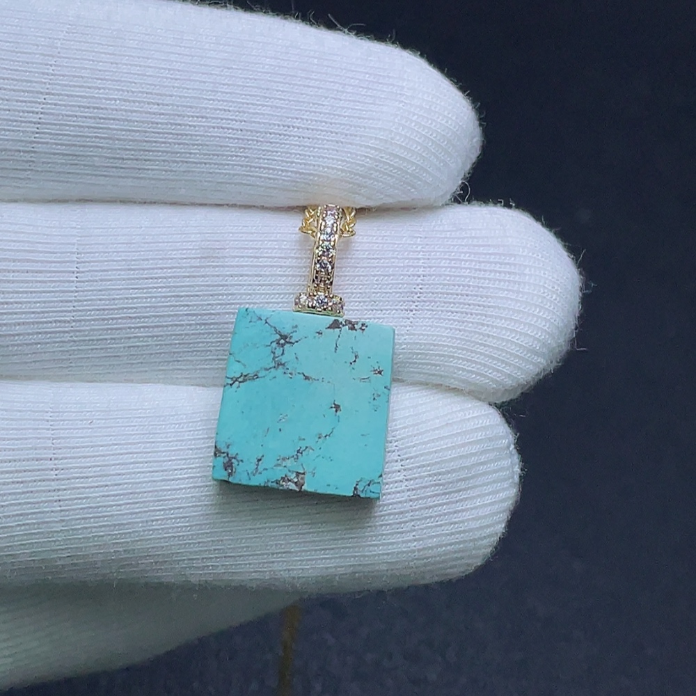 C28300669 Turquoise Pendant with Other Mineral Components, Non-Gold, Total Weight Approximately 4.36g Including Chain