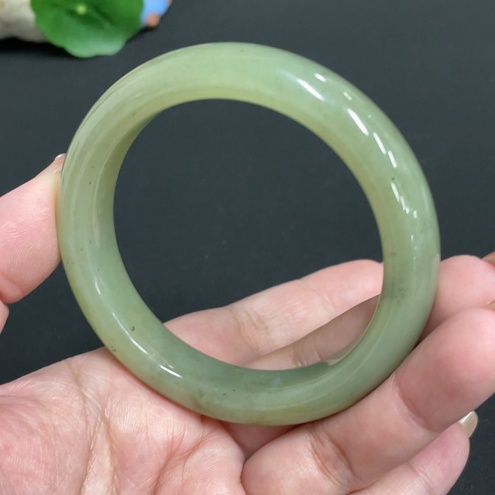 H32767592 Hetian Jade Round Bracelet Size 58.1 Total Weight Approx. 62.9g