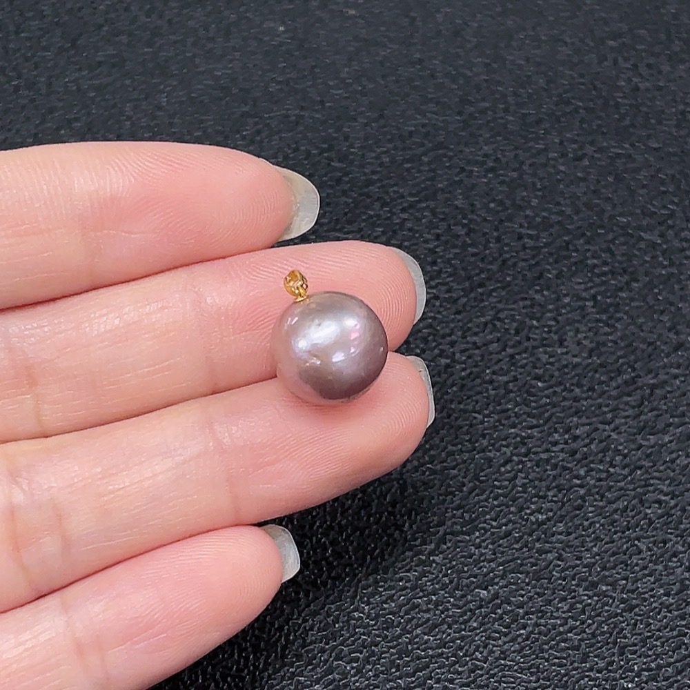 C34007132 Pearl Pendant, Unmarked, Surface Tested 18K Gold, Total Weight Approximately 2.12g, Size About 11mm