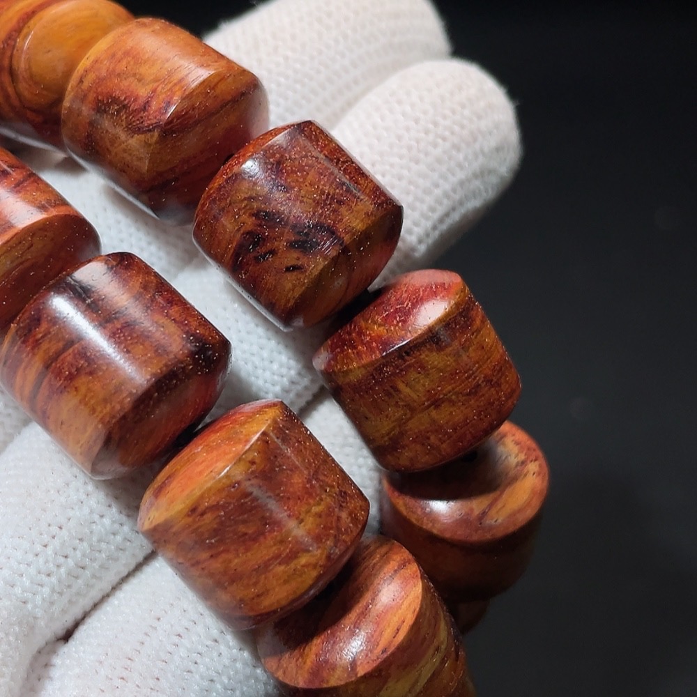 W33937402 Huanghuali Long Strand (Total weight approx. 58.7g, bead size approx. 14.9mm)