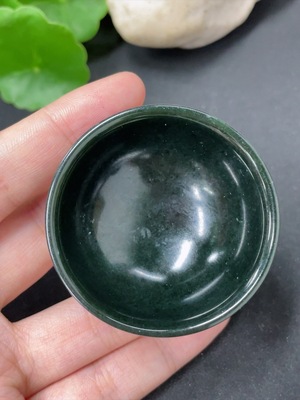 H41919255 和田玉杯子    货品总重约37.9g
