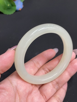 H33901110 Hetian Jade Round Bracelet Size 56.8 Total Weight Approx. 55.2g