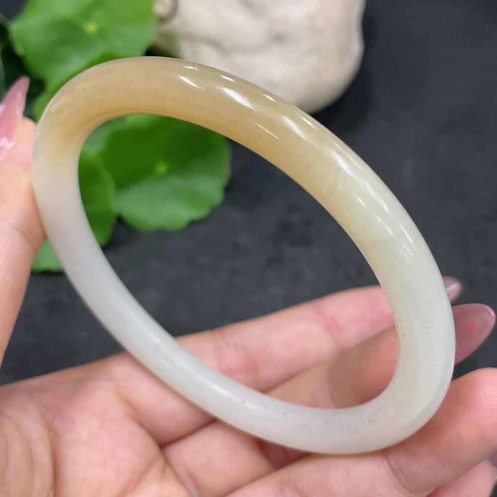 H33884993 Hetian Jade Round Bangle, Size 62.3, Total Weight Approx. 30.7g, Containing Other Mineral Components