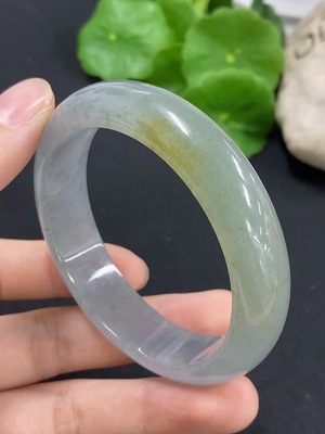 F46548450 翡翠正圈手镯 圈口53.5 货品总重约50.44g