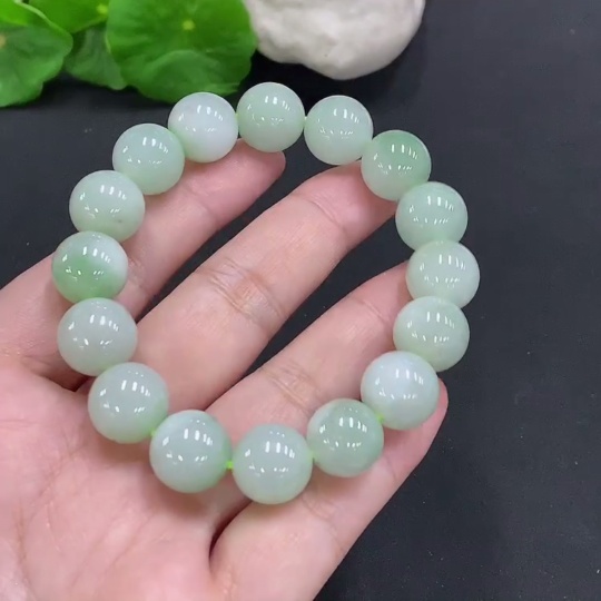 F34000661 Jadeite Bead Necklace Approx. 12.6mm Total Weight Approx. 58.7g