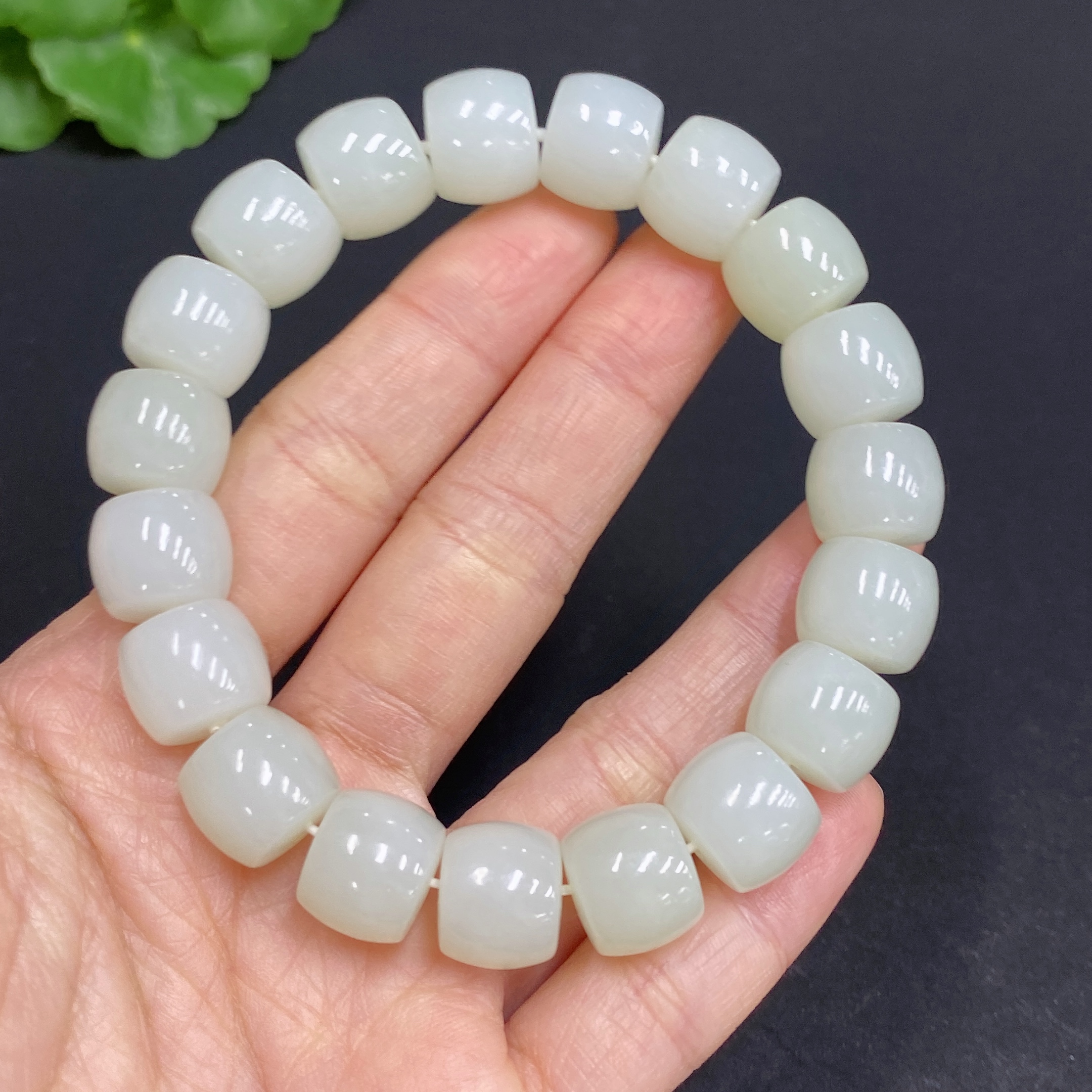 H29328266 Hetian Jade Bracelet, approx. 11.6mm beads, total weight about 52.6g