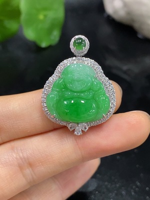 F23636693 JadeiteBuddha Pendant with 18K Gold Setting, Total Weight Approx. 5.68g