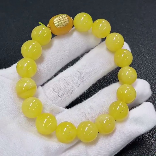C32742582 Amber Beeswax Bracelet Non-Gold Total Weight Approx. 20.45g Size 12.7mm