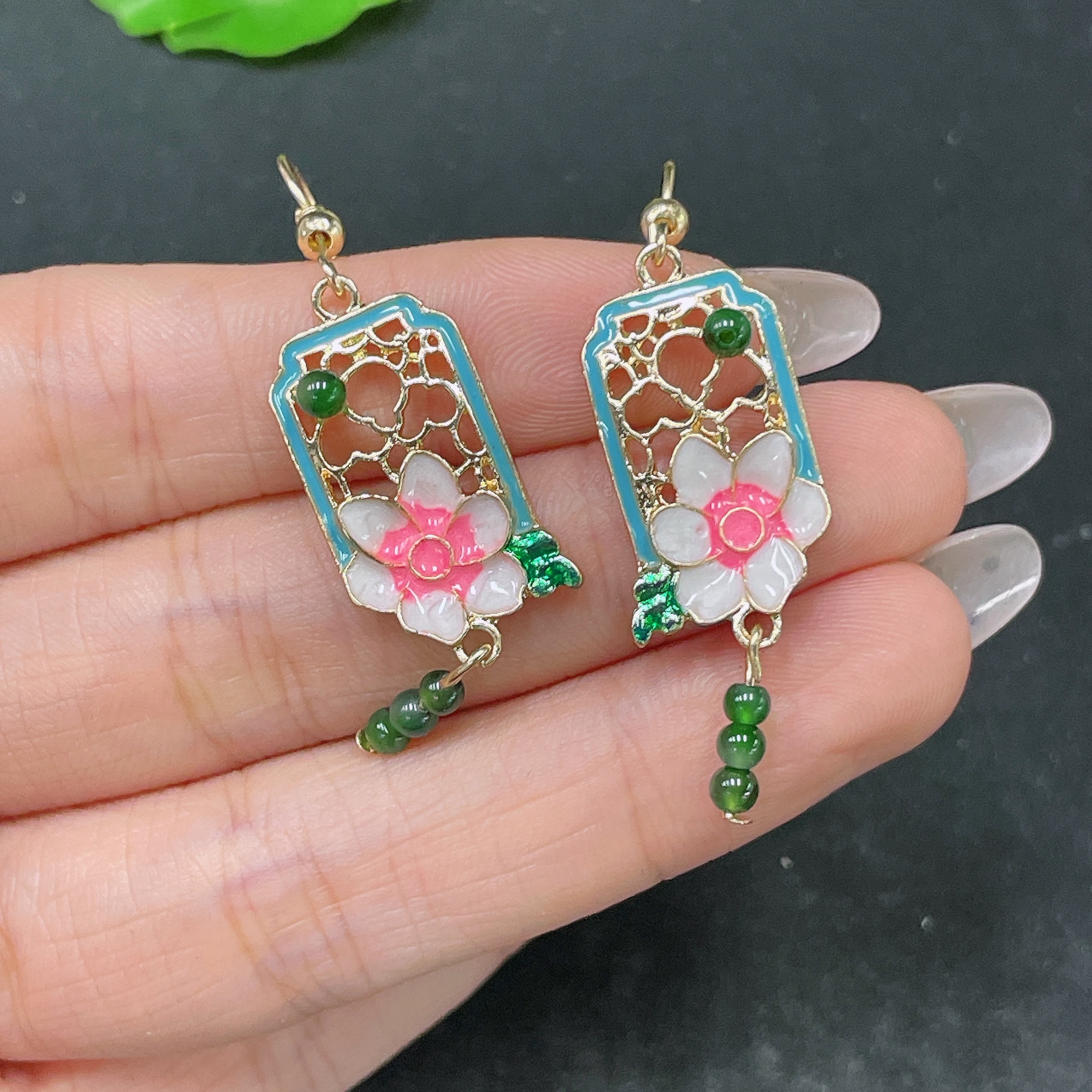 F35138252 Jadeite Inlaid Earrings Non-Gold