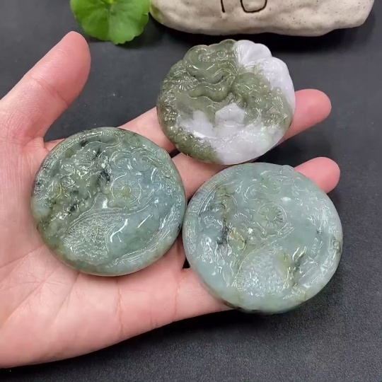 F13489404 Jadeite Pendant Sell as a Lot