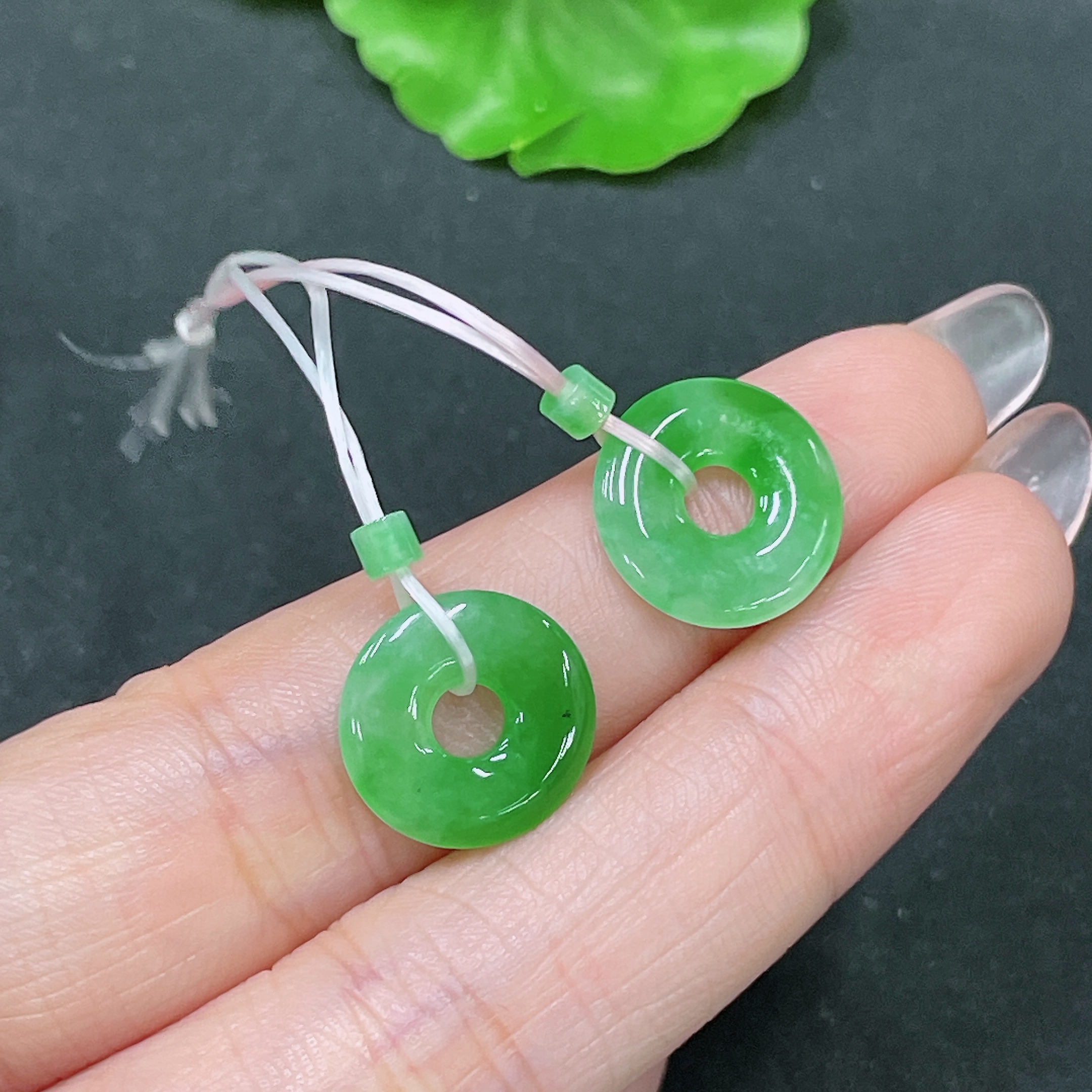 F34064133 Jadeite Pendants Sell as a Lot