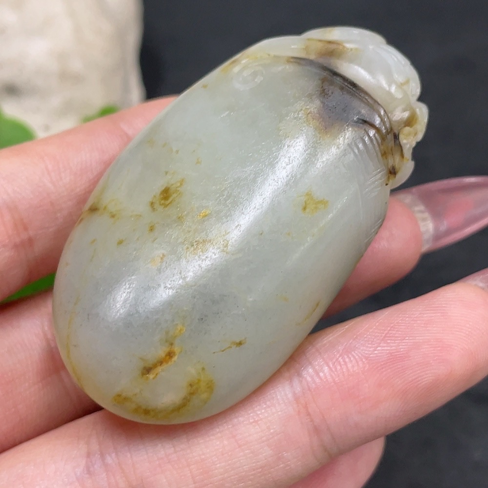 H33897993 Hetian Jade Pendant, Auspicious Beast, Undetermined Skin Color Origin, Total Weight Approx. 54.4g