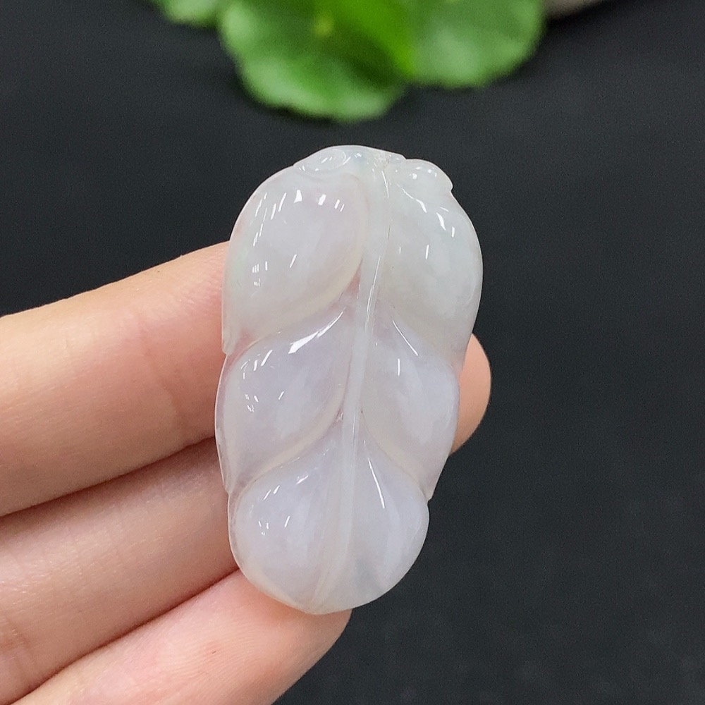 F33927697 Jadeite Leaf Pendant Total Weight Approx. 5.83g
