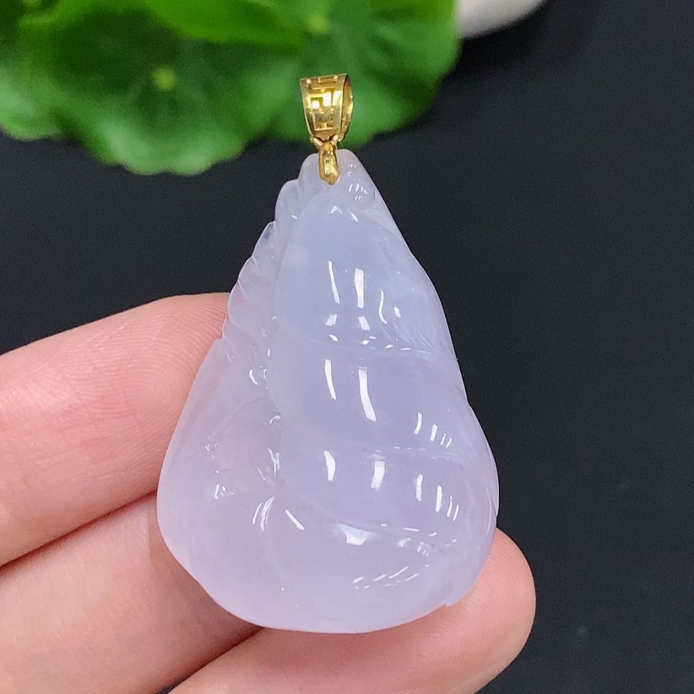 F32758266 Jadeite Crayfish Pendant with 18K Gold Clasp, Total Weight Approximately 17g