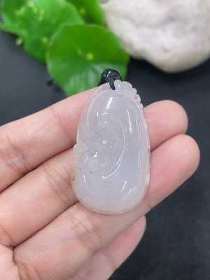 F46568480 翡翠挂件如意 货品总约重 含绳10.72g