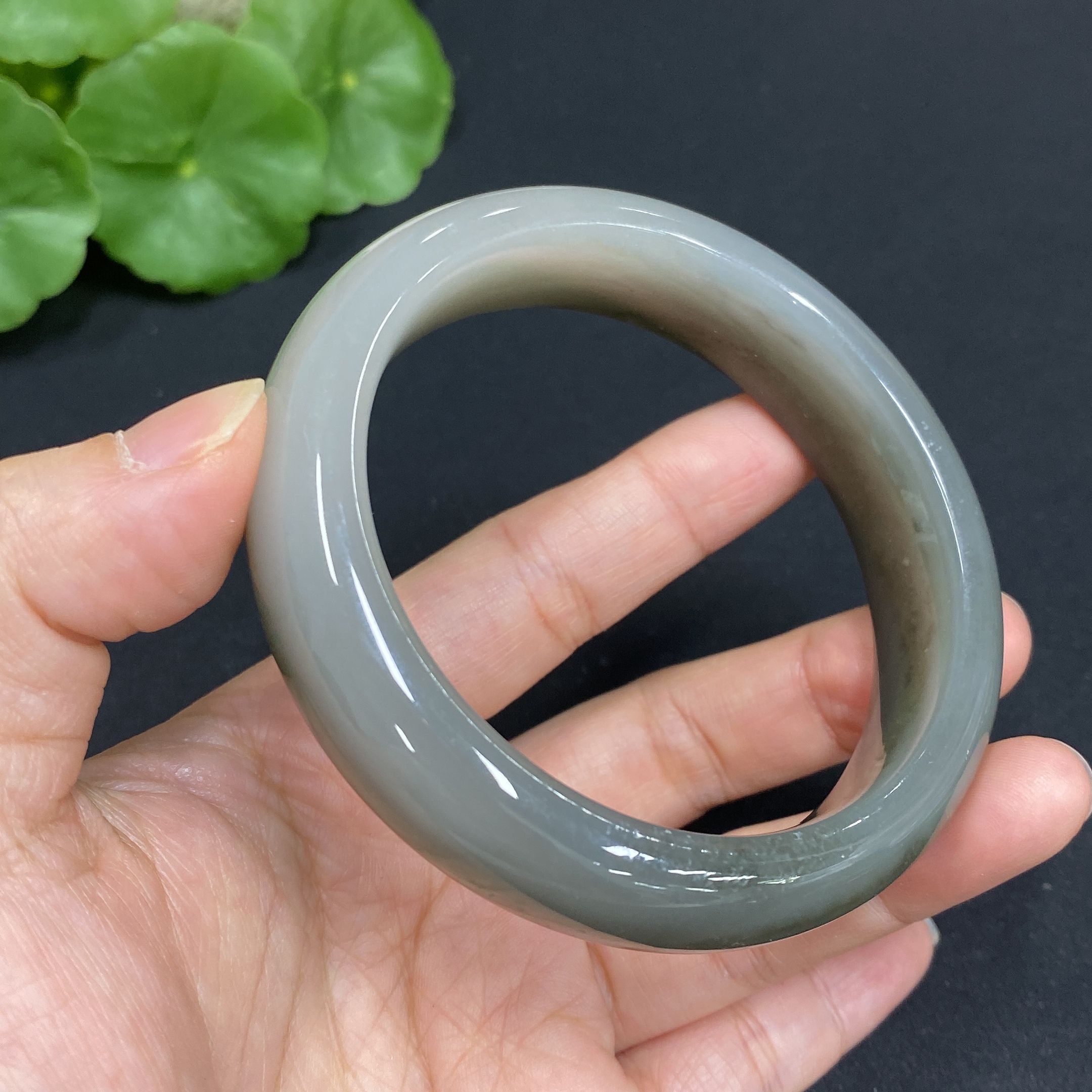 H34987079 Hetian Jade Round Bracelet Size 57.8 Total Weight Approx. 67.9g