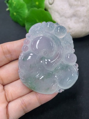 F46551354 翡翠如意挂件 货品总重约38.87g