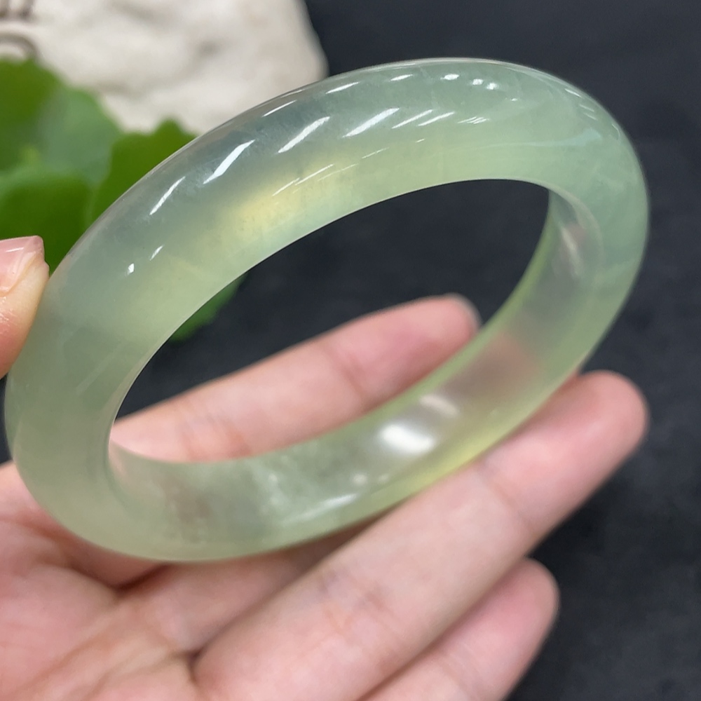 H31582347 Xiuyu (serpentine jade)