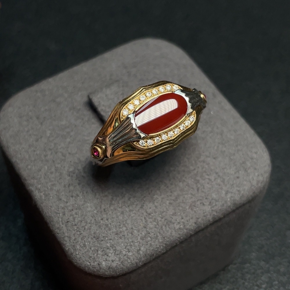 C30536150 South Red Agate Inlaid Ring 18K Gold Size 20 Total Weight Approx. 5.42g Non-Diamond