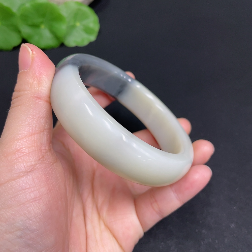 H34052074 Hetian Jade Round Bracelet Size 60.5 Total Weight Approx. 77.8g