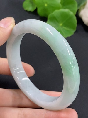 F42969039 翡翠正圈手镯 圈口56.6 货品总重约57.66g