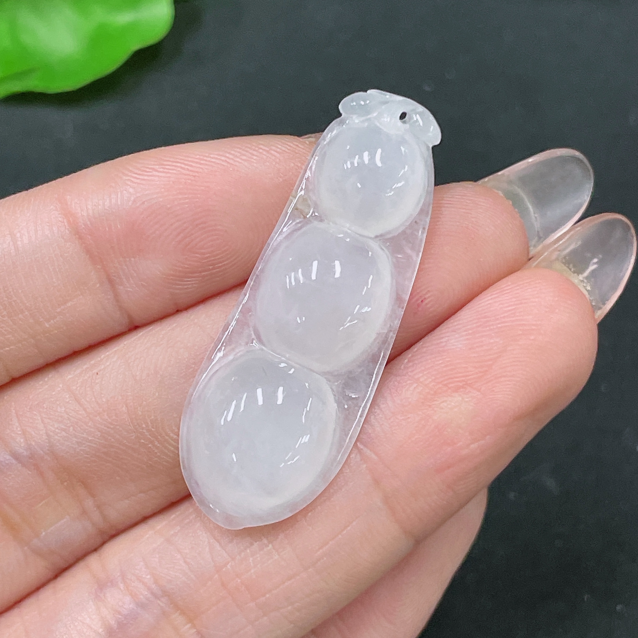 F34047634 Jadeite pendant bean total weight about 4.57g
