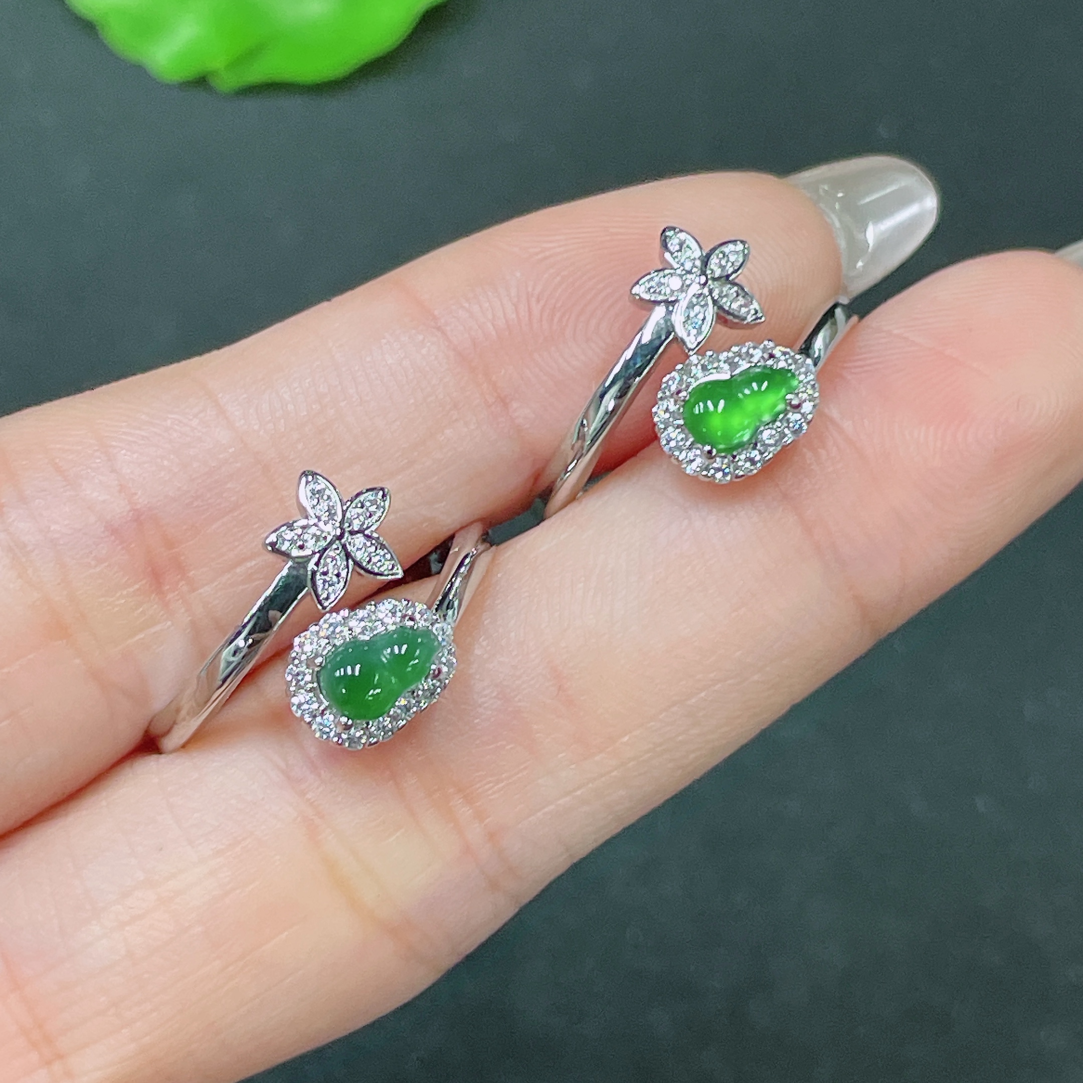 F35105454 Jadeite Inlaid Ring Non-Gold Adjustable Sell as a Lot