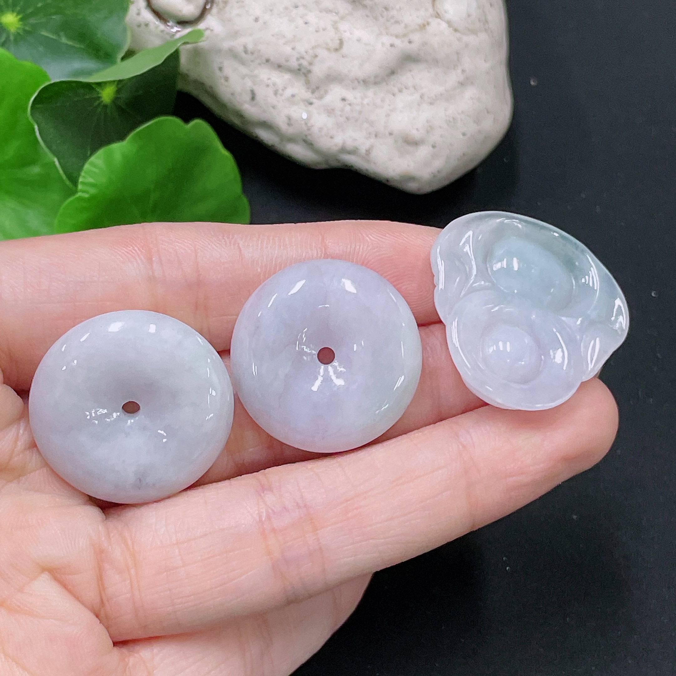 F33892988 Jadeite Pendant Peace Button Buddha