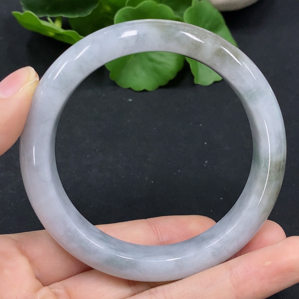 F29315617 Jadeite Round Bracelet Size 59.7 Total Weight Approximately 66.74g