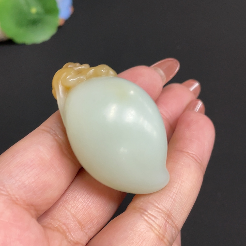 H34074153 Hetian Jade Pendant - Auspicious Monkey Offering, Total Weight Approx. 33.9g