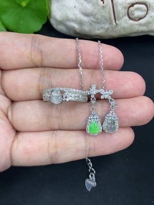 F46598669 翡翠项链 +戒指 非金一手走